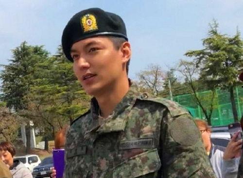 韩国入伍明星,荣耀与挑战的交汇点
